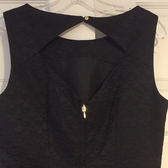 H&M Black Jacquard Weave Dress with Keyhole Back - Picture 4 of 11